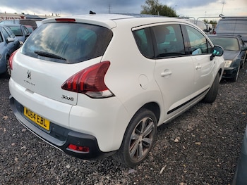 Used Peugeot 3008 2015 for sale - 76391505: Photo