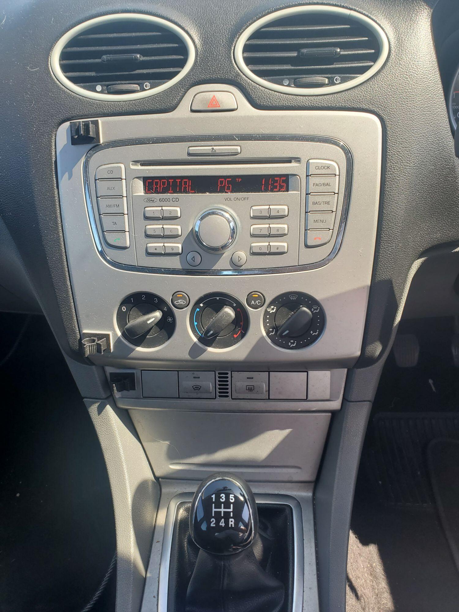 Used Ford Focus 2009 for sale - 76263401: Photo 15