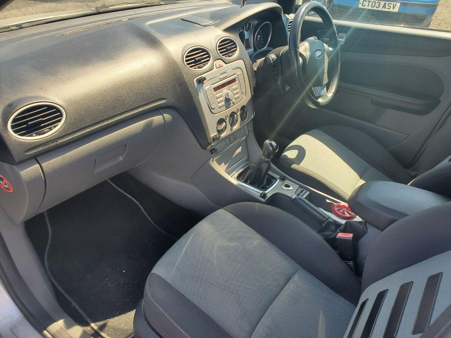 Used Ford Focus 2009 for sale - 76263401: Photo 19