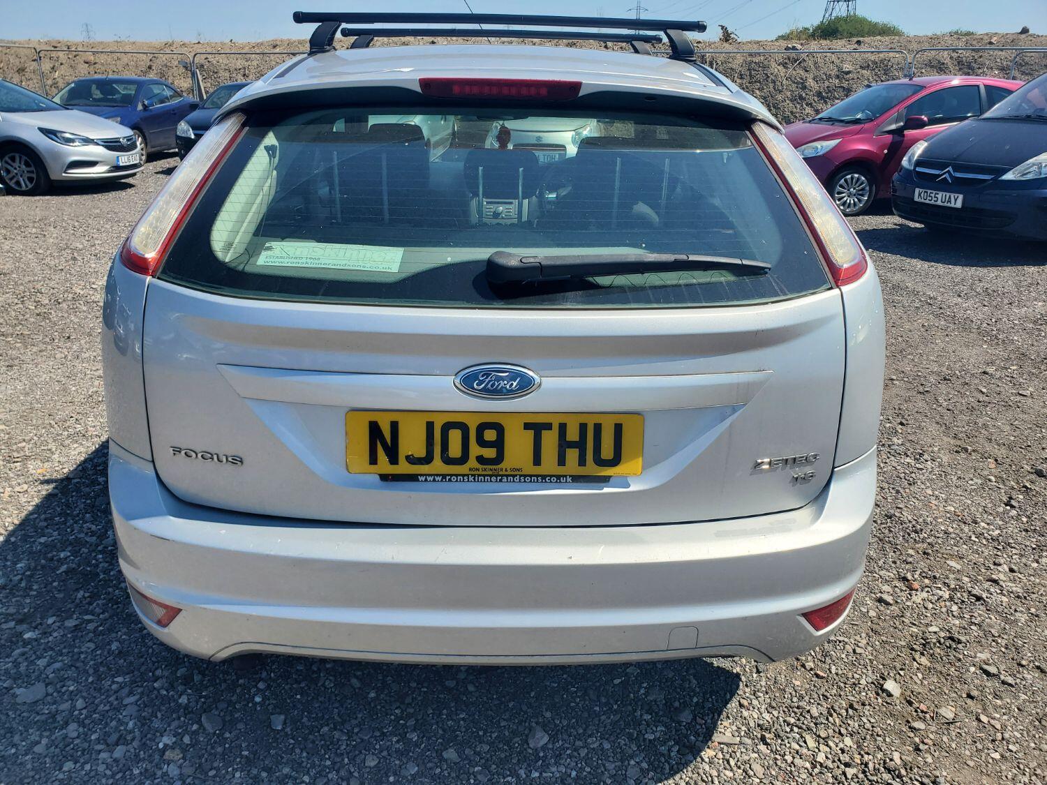 Used Ford Focus 2009 for sale - 76263401: Photo 9