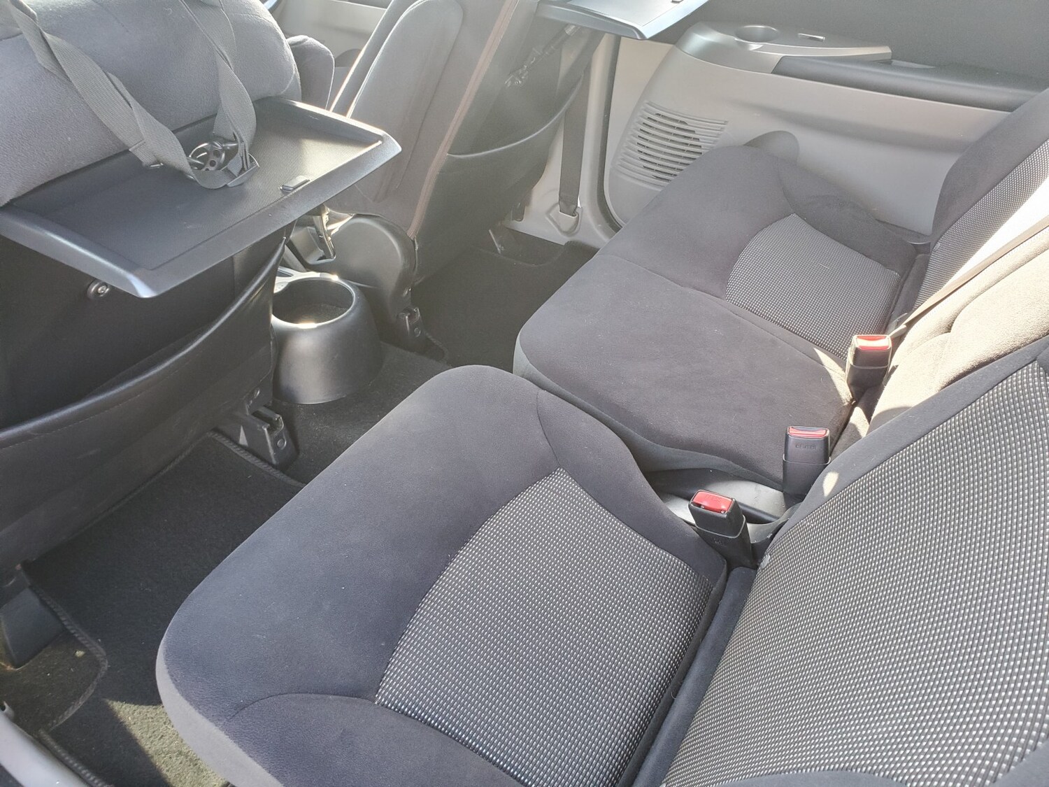 Used Mitsubishi Grandis 2009 for sale - 76821579: Photo 16