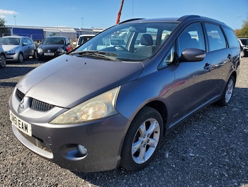Used Mitsubishi Grandis 2009 for sale - 76821579: Photo