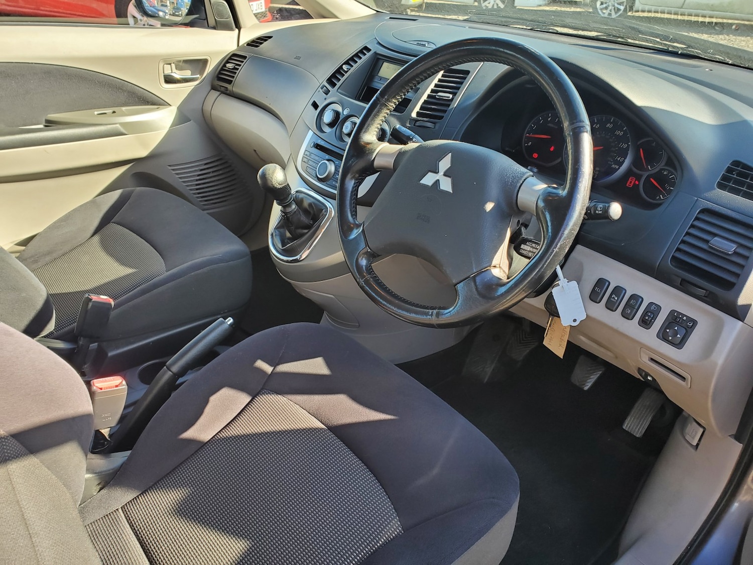 Used Mitsubishi Grandis 2009 for sale - 76821579: Photo 9