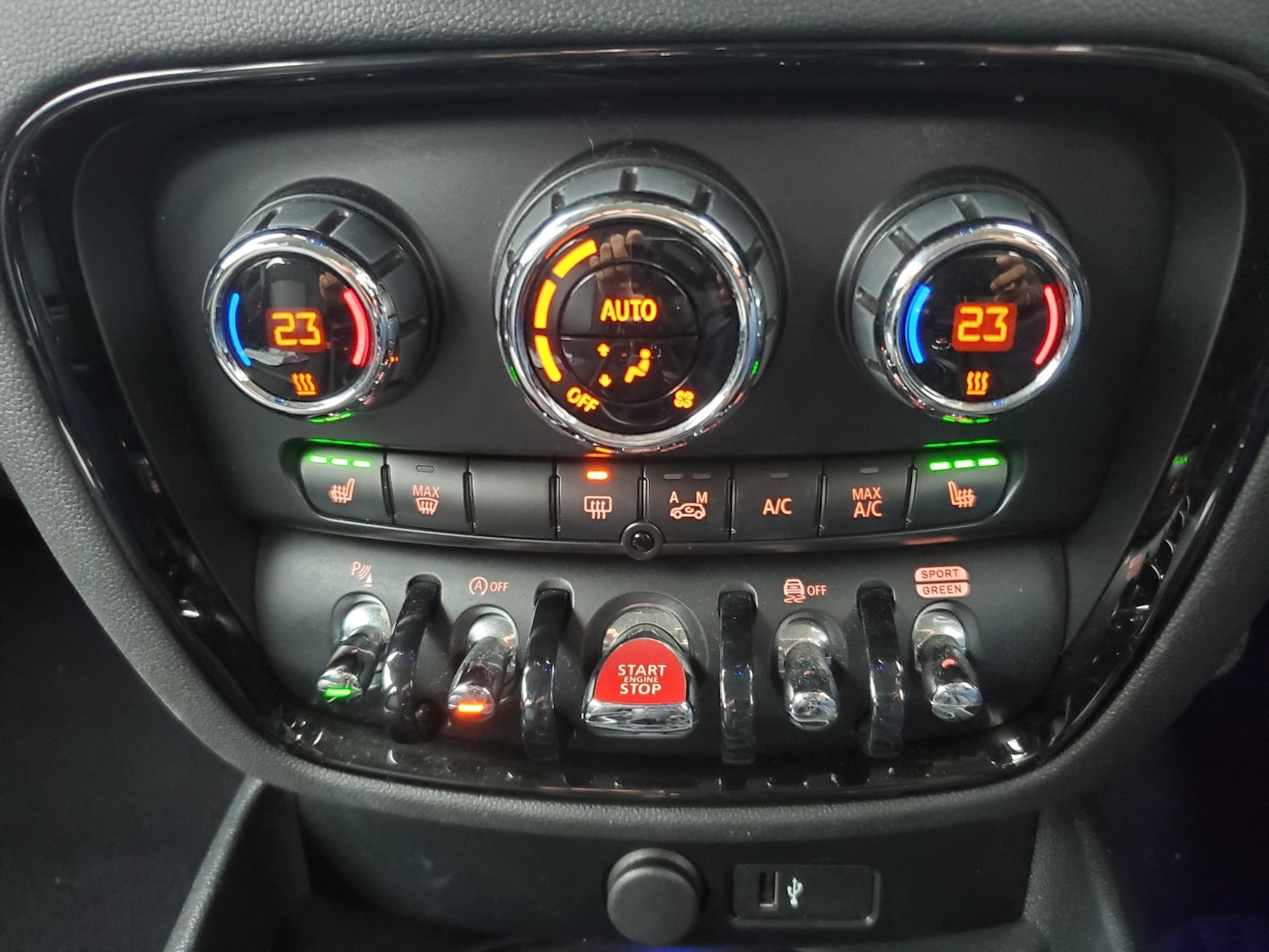 Used MINI Clubman 2018 for sale - 76951052: Photo 10