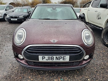 Used MINI Clubman 2018 for sale - 76951052: Photo