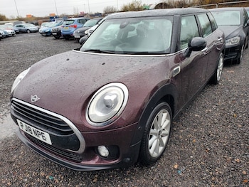 Used MINI Clubman 2018 for sale - 76951052: Photo