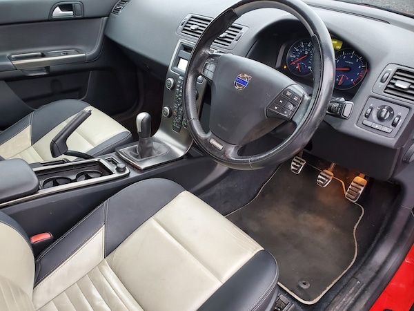 Used Volvo S40 2011 for sale - 76263411: Photo 2