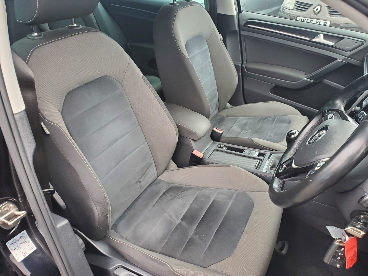 Used Volkswagen Golf 2014 for sale - 76263412: Photo 10