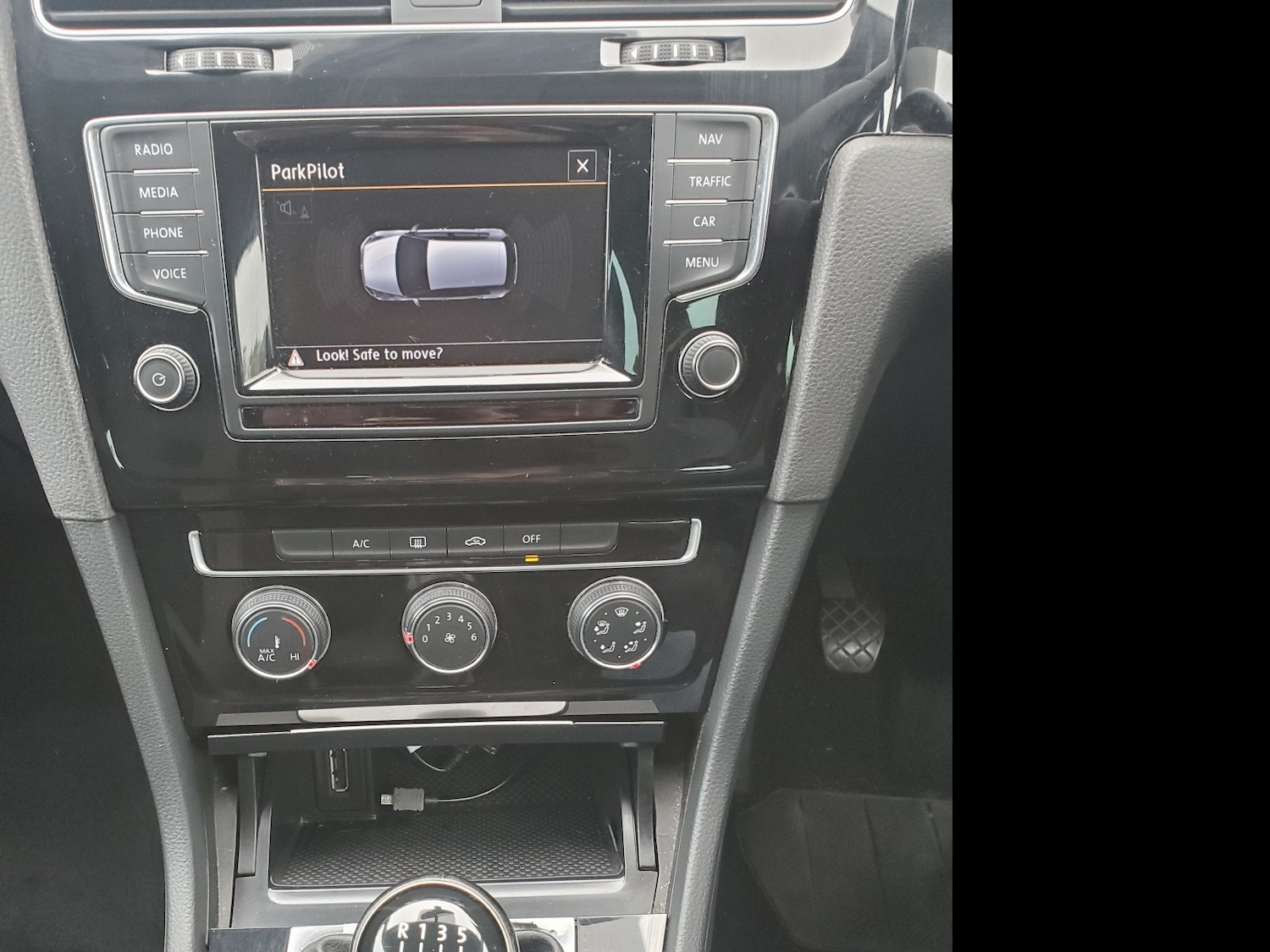 Used Volkswagen Golf 2014 for sale - 76263412: Photo 19