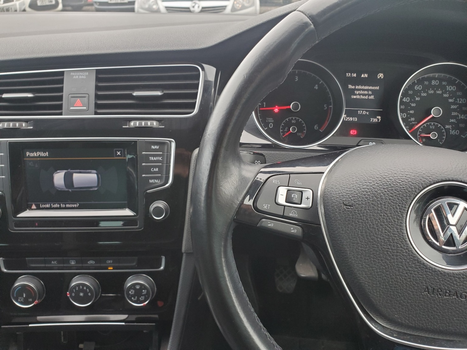 Used Volkswagen Golf 2014 for sale - 76263412: Photo 21