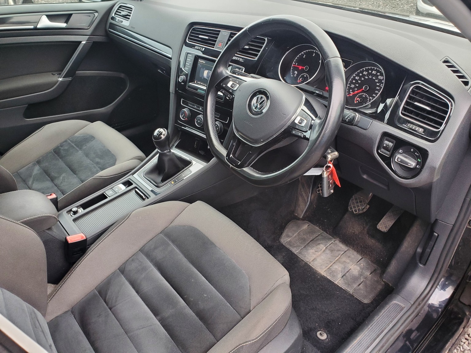 Used Volkswagen Golf 2014 for sale - 76263412: Photo 9