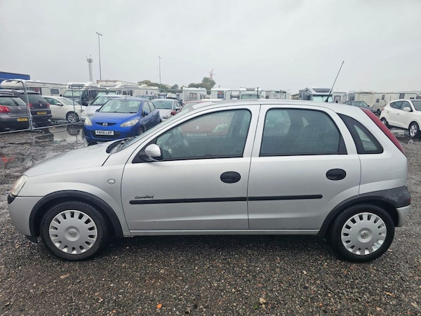 Used Vauxhall Corsa 2002 for sale - 76263415: Photo 4