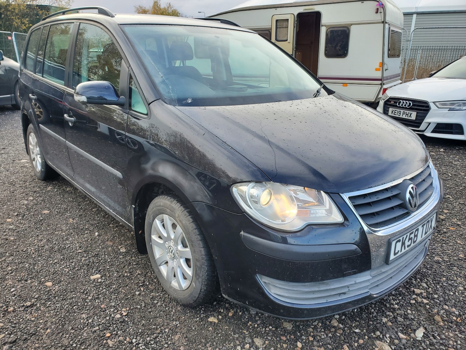Used Volkswagen Touran 2009 for sale - 76791528: Photo 1