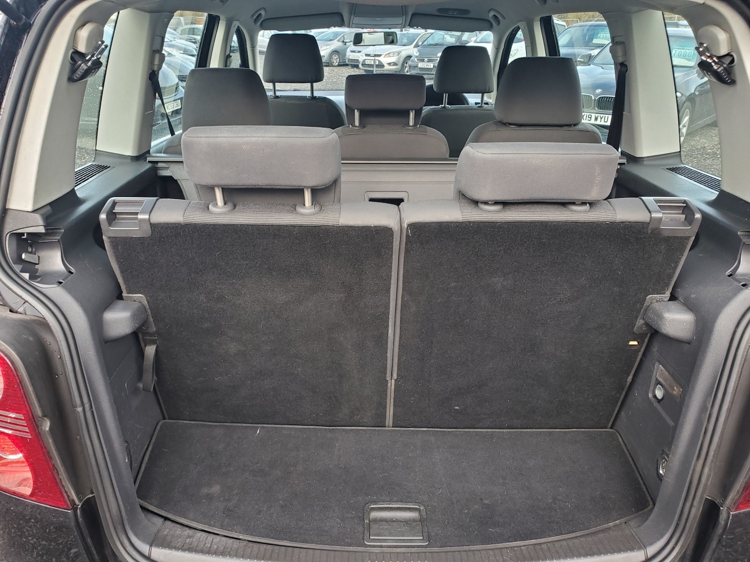 Used Volkswagen Touran 2009 for sale - 76791528: Photo 27