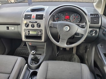 Used Volkswagen Touran 2009 for sale - 76791528: Photo