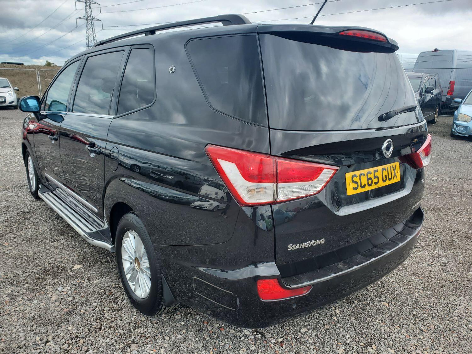 Used Ssangyong Turismo 2015 for sale - 76263396: Photo 7
