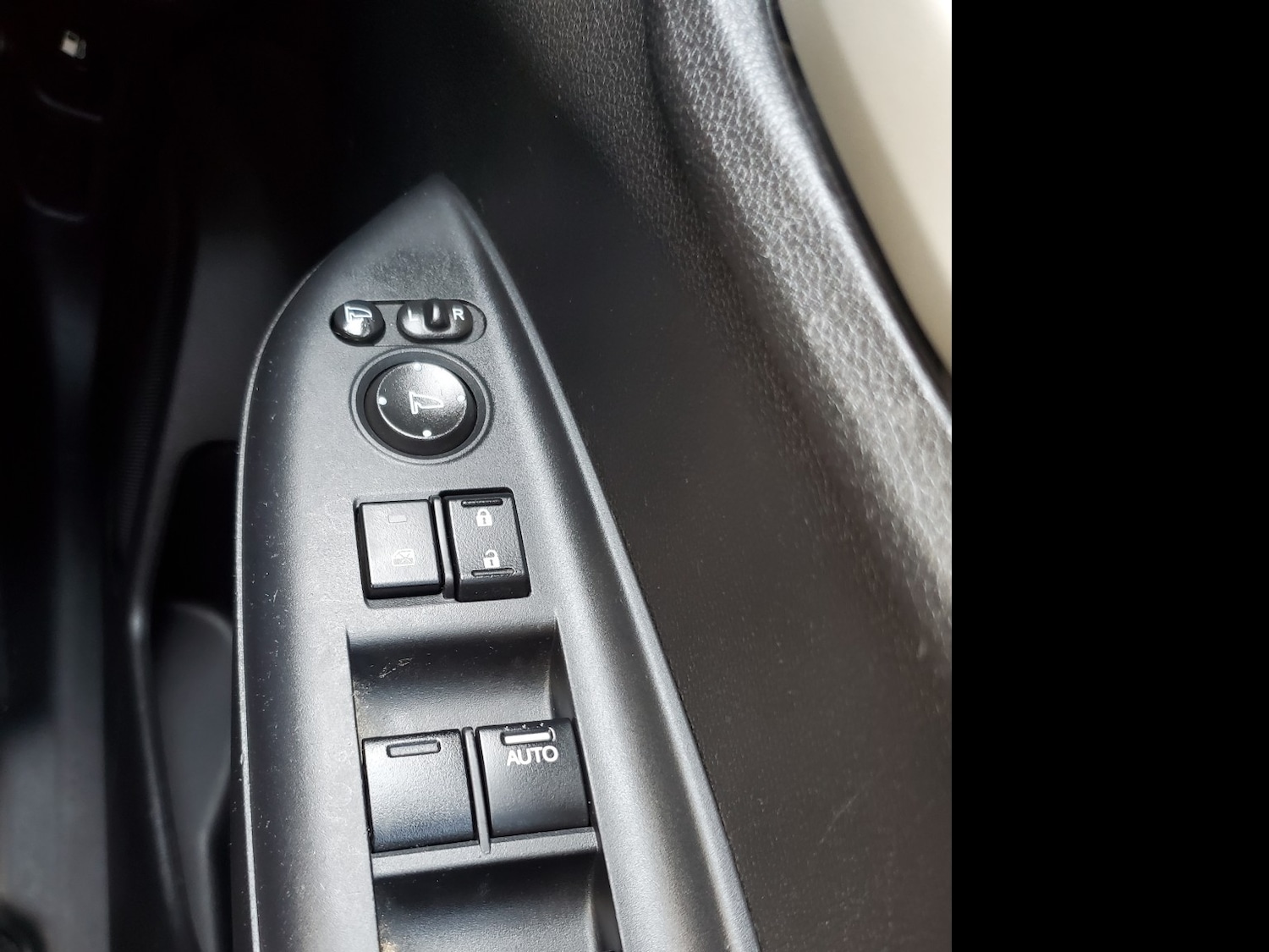 Used Honda Jazz 2016 for sale - 76263398: Photo 23