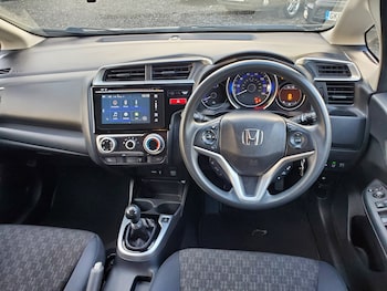 Used Honda Jazz 2016 for sale - 76263398: Photo