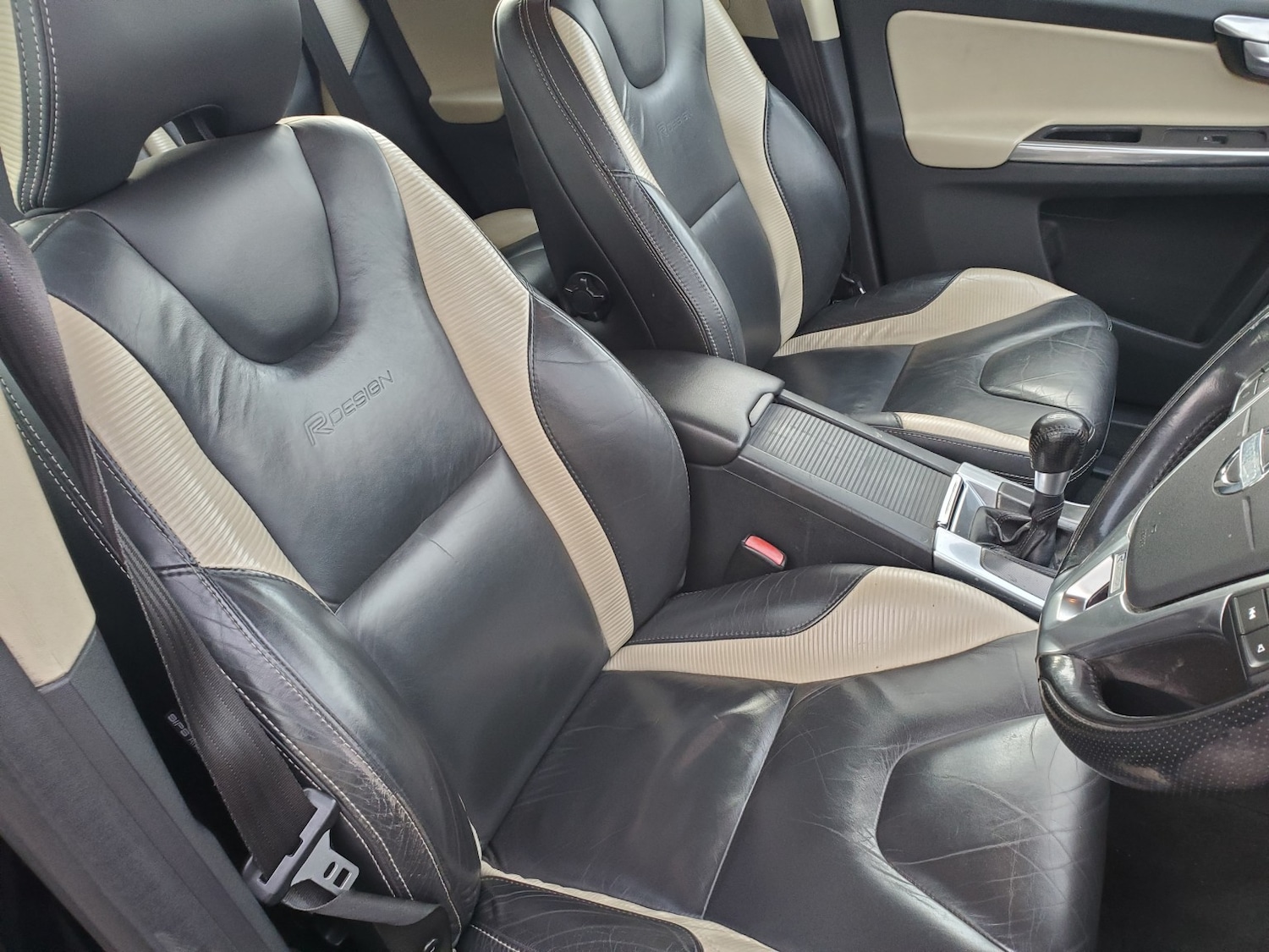 Used Volvo XC60 2012 for sale - 76358180: Photo 11