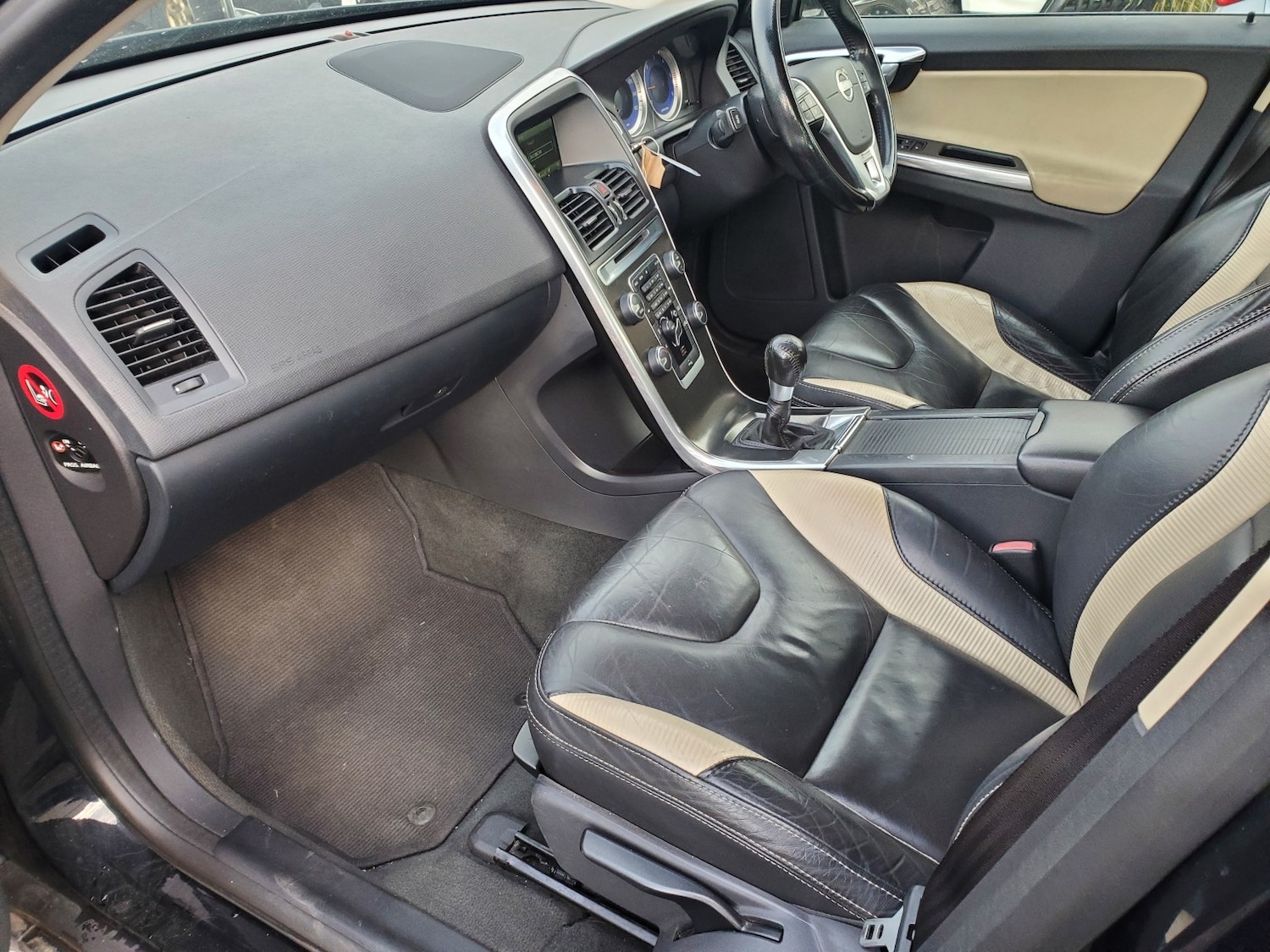 Used Volvo XC60 2012 for sale - 76358180: Photo 16