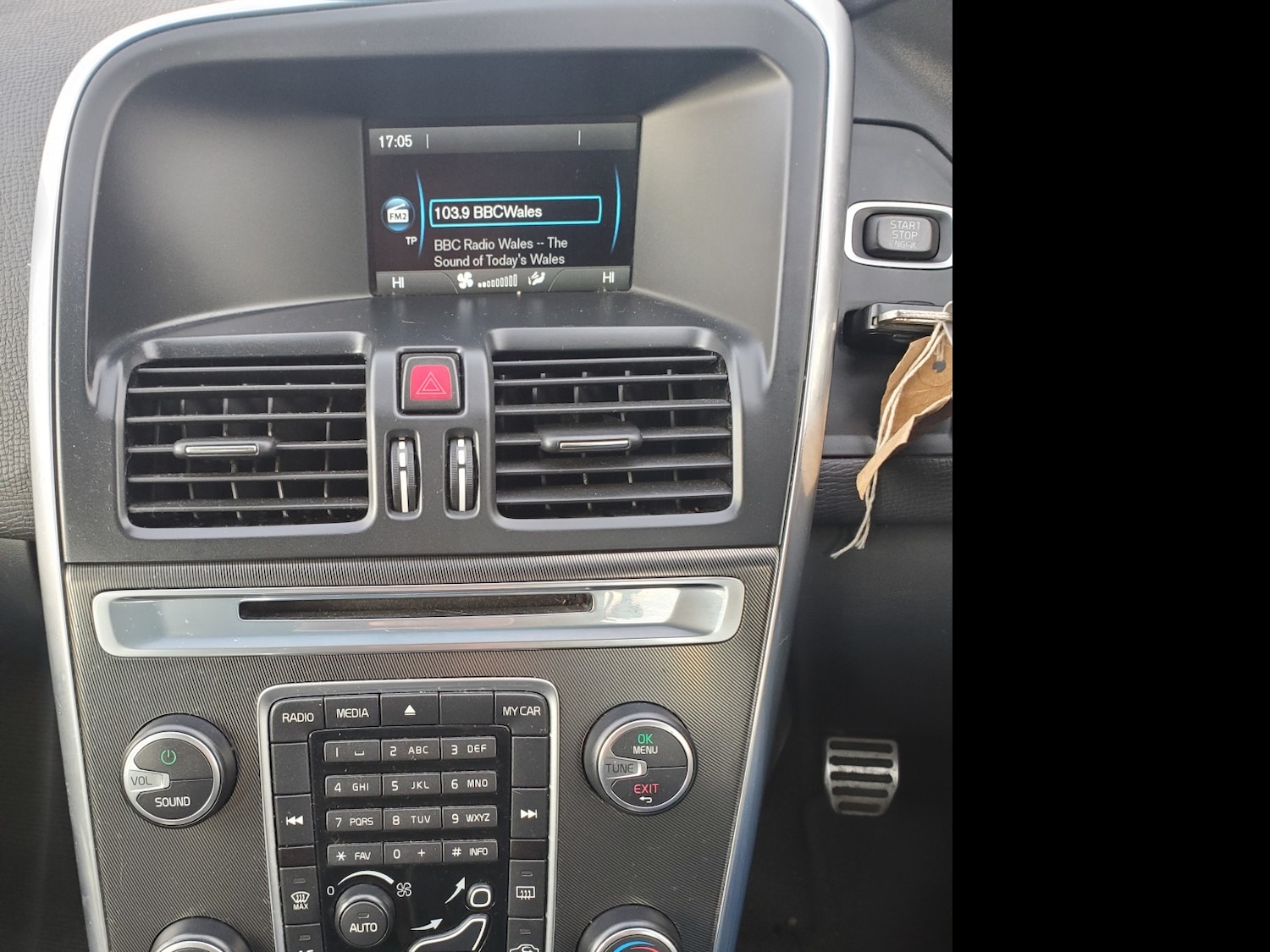 Used Volvo XC60 2012 for sale - 76358180: Photo 21