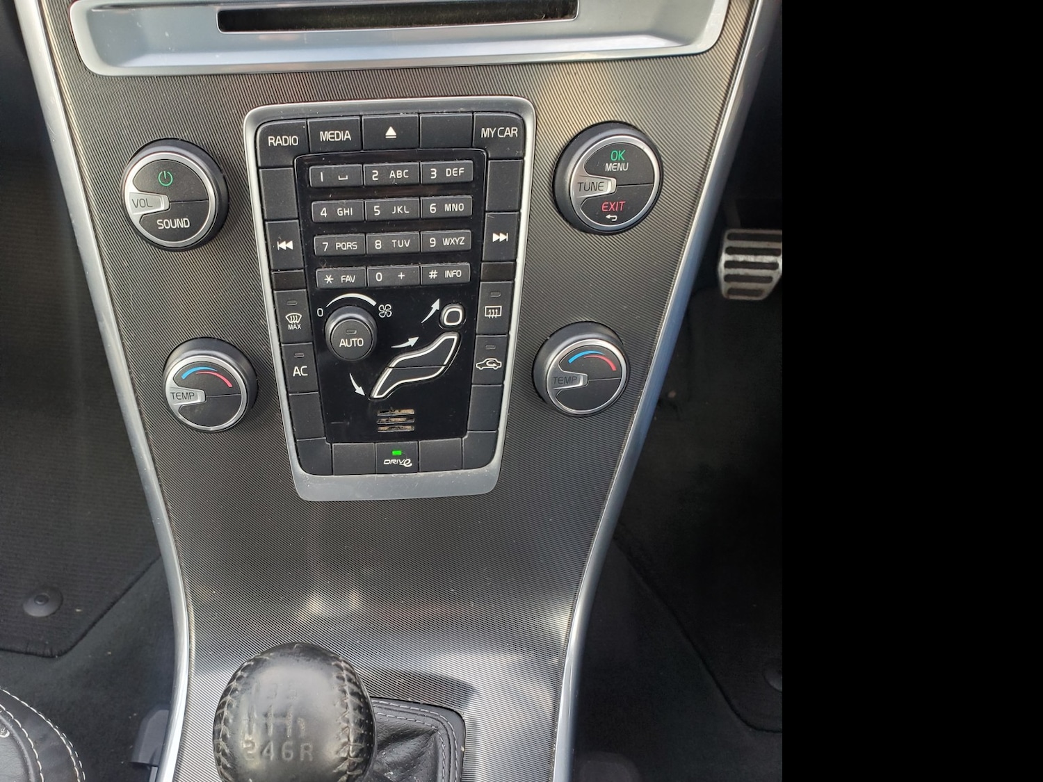 Used Volvo XC60 2012 for sale - 76358180: Photo 22