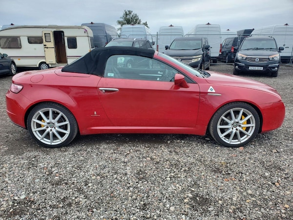 Used Alfa Romeo Spider 2008 for sale - 76263389: Photo 10