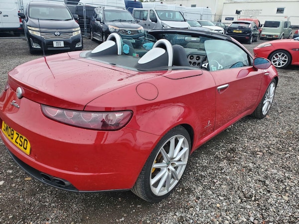 Used Alfa Romeo Spider 2008 for sale - 76263389: Photo 12