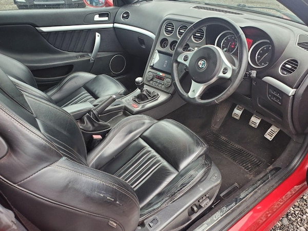 Used Alfa Romeo Spider 2008 for sale - 76263389: Photo 2