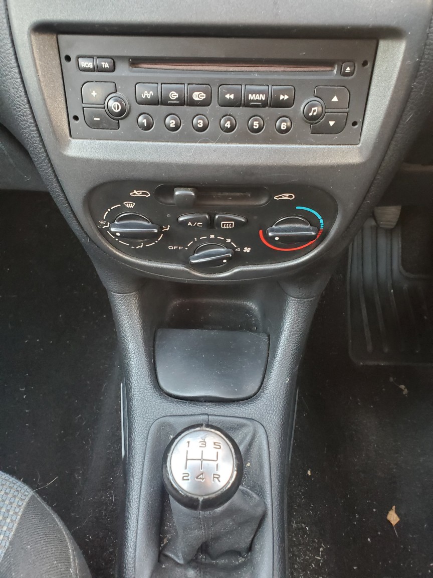 Used Peugeot 206 2004 for sale - 77008173: Photo 15