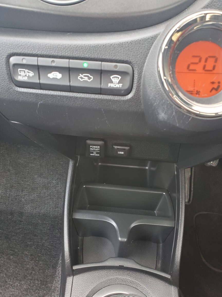 Used Honda Jazz 2011 for sale - 76521128: Photo 17