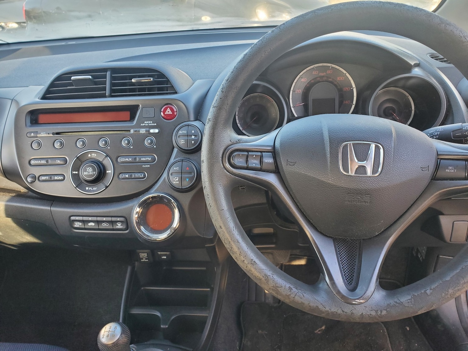 Used Honda Jazz 2011 for sale - 76521128: Photo 2