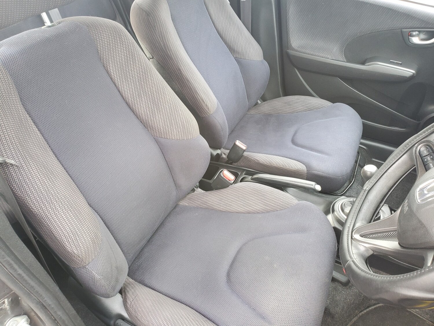 Used Honda Jazz 2011 for sale - 76521128: Photo 21