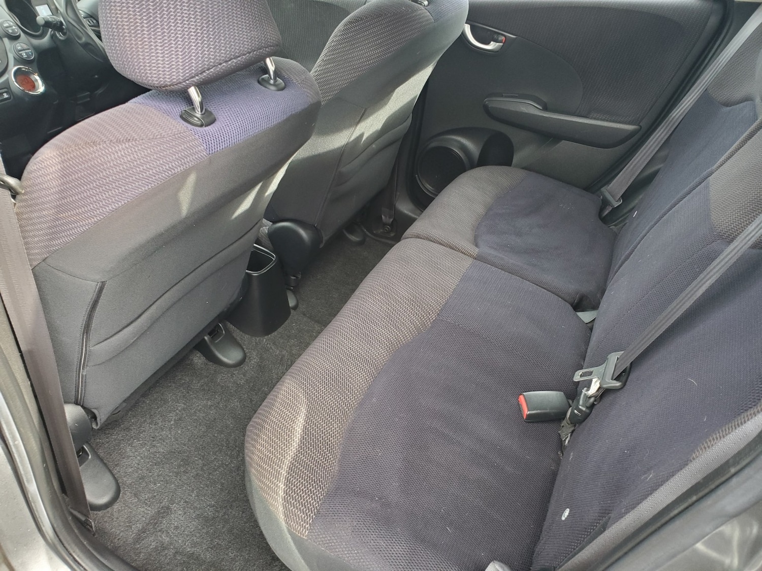 Used Honda Jazz 2011 for sale - 76521128: Photo 24