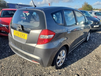 Used Honda Jazz 2011 for sale - 76521128: Photo