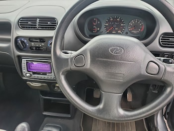 Used Perodua Kenari 2010 for sale - 76076017: Photo