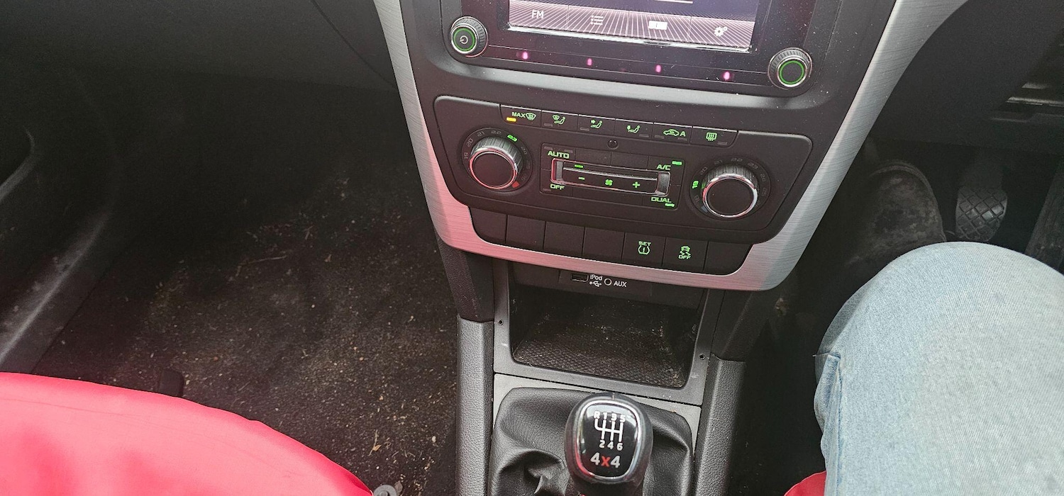 Used Skoda Yeti 2015 for sale - 77015266: Photo 7