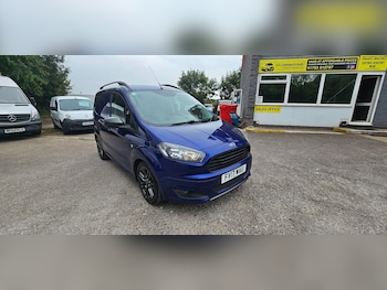 Used Ford Transit Courier 2017 for sale - 75291660: Photo