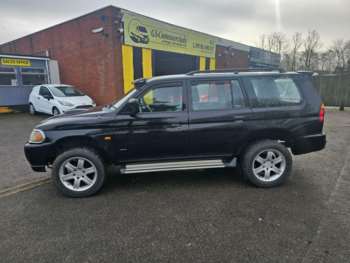 2004 (04) - 2.5 TD Warrior 5dr