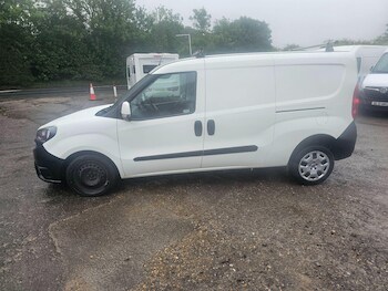 Used Fiat Doblo 2019 for sale - 76992896: Photo