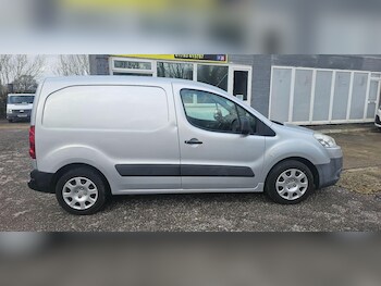 Used Peugeot Partner 2011 for sale - 77549980: Photo