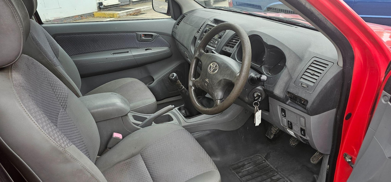 Used Toyota Hilux 2006 for sale - 76152132: Photo 15
