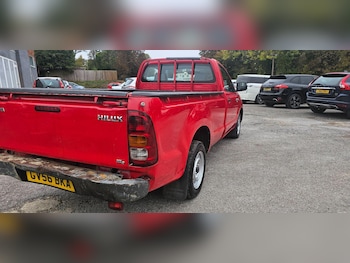 Used Toyota Hilux 2006 for sale - 76152132: Photo