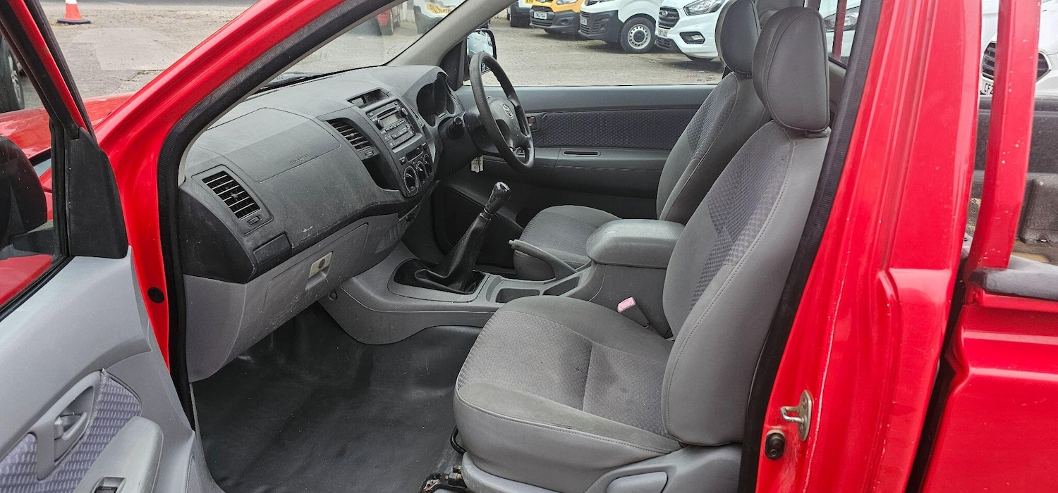 Used Toyota Hilux 2006 for sale - 76152132: Photo 9