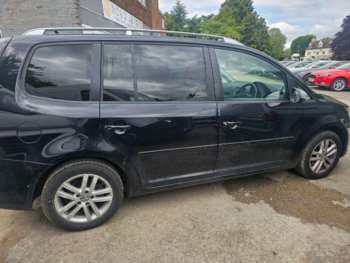 Used Volkswagen Touran 2011 for sale - 74632132: Photo