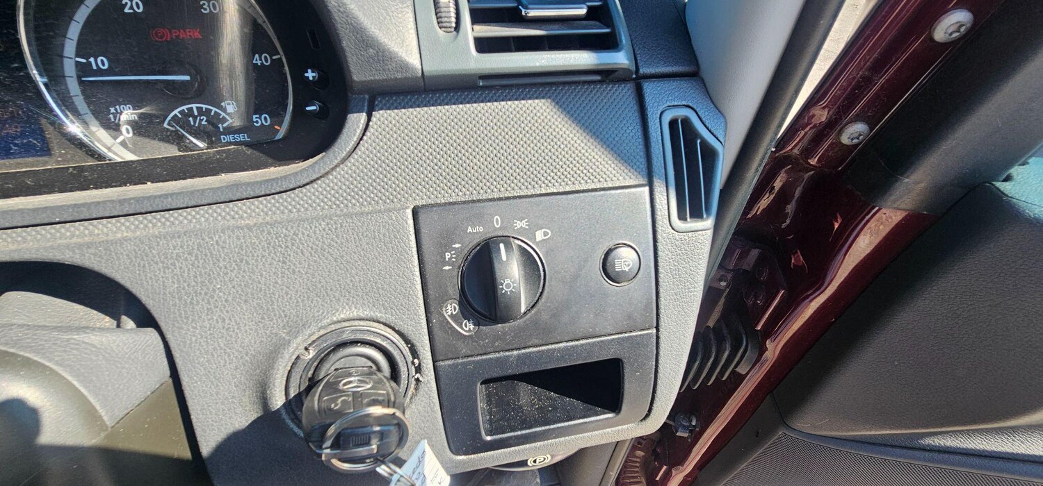 Used Mercedes-Benz Vito 2011 for sale - 77957021: Photo 15