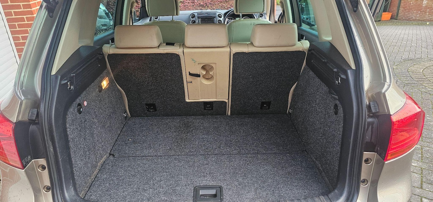 Used Volkswagen Tiguan 2011 for sale - 77882796: Photo 12