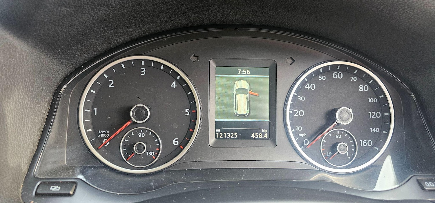 Used Volkswagen Tiguan 2011 for sale - 77882796: Photo 15