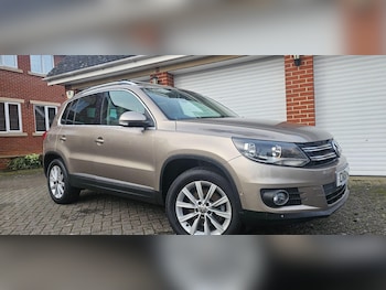 Used Volkswagen Tiguan 2011 for sale - 77882796: Photo