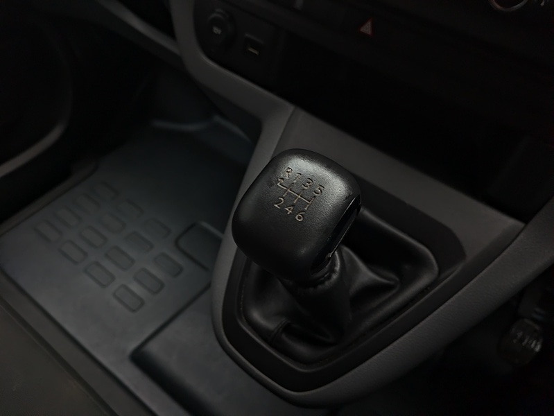 Used Vauxhall Vivaro 2020 for sale - 76578160: Photo 12